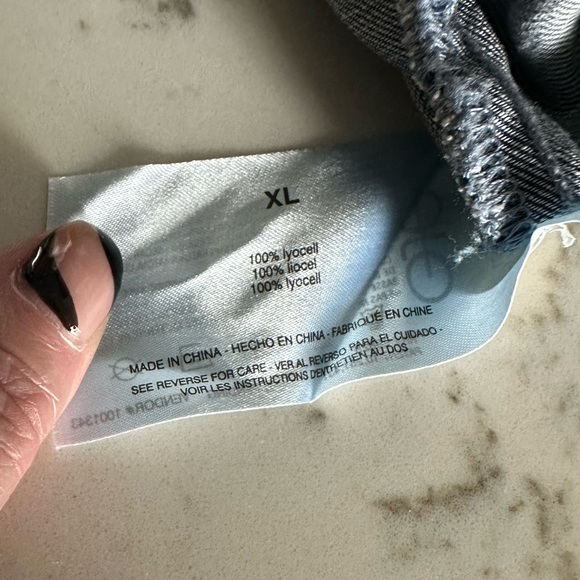 Anne Klein Jeans Denim Shirt - Picture 6 of 6